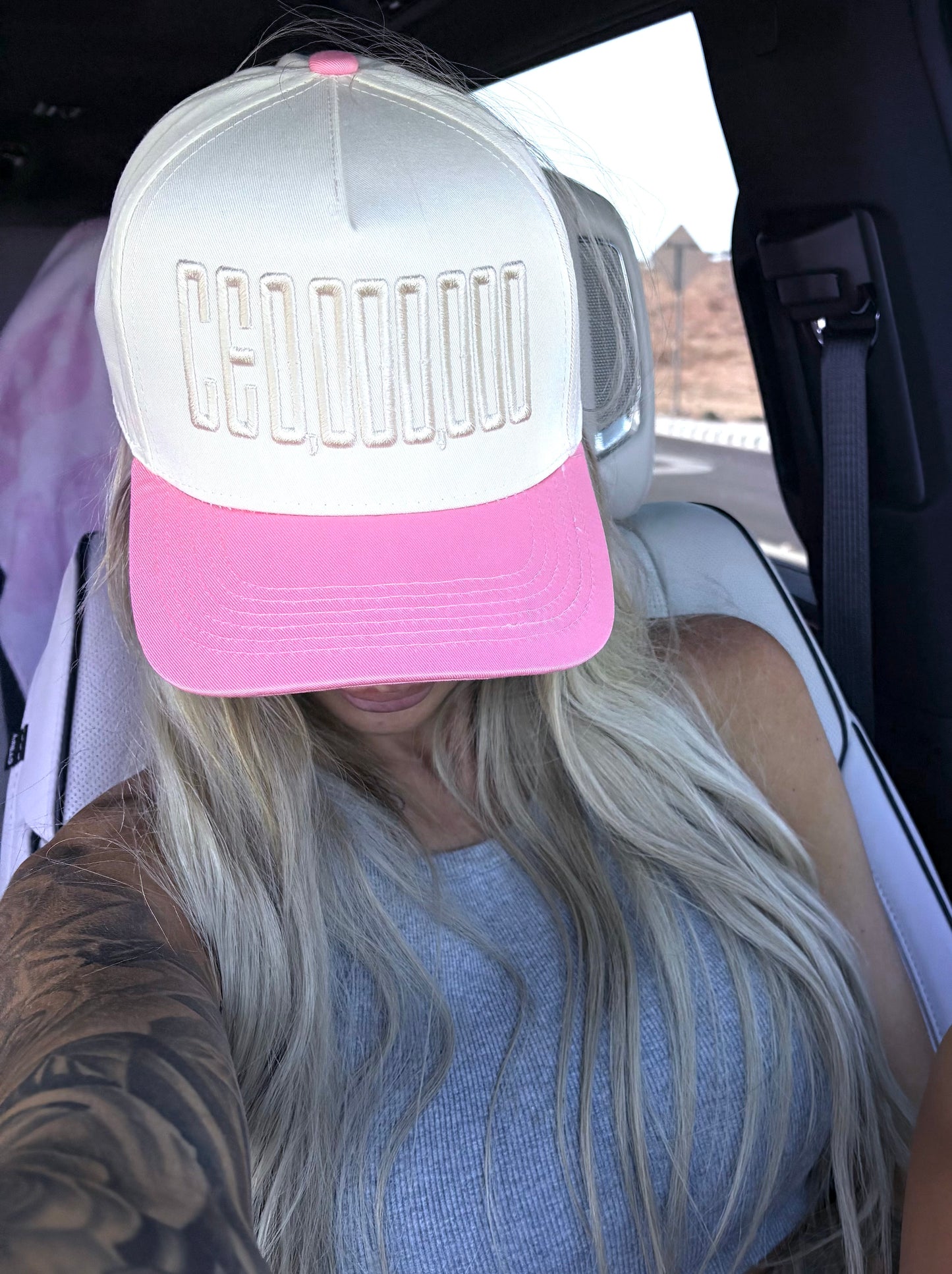 CE0,000,000 Embroidered Cap